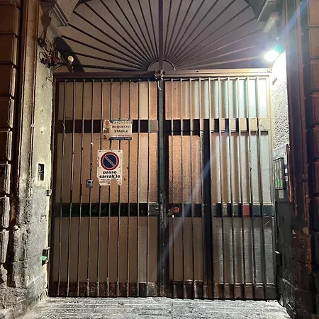 Quarto em Acomodações Particulares Storico 31 Stanze Ai Spagnoli *