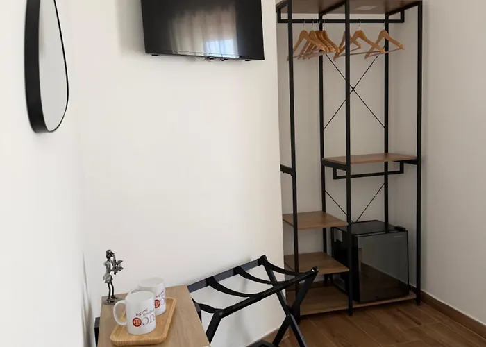 Storico 31 Stanze Ai Spagnoli 홈스테이 나폴리