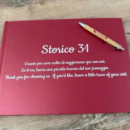Storico 31 Stanze Ai Spagnoli Nápoly